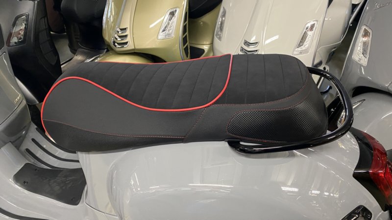 [evoduo_bk_cb_cb_bk] ﻿Sitzbank "Evolution" EvoDuo 2 für Vespa GTS 125/300 ab BJ 2014 Carbon Optik﻿