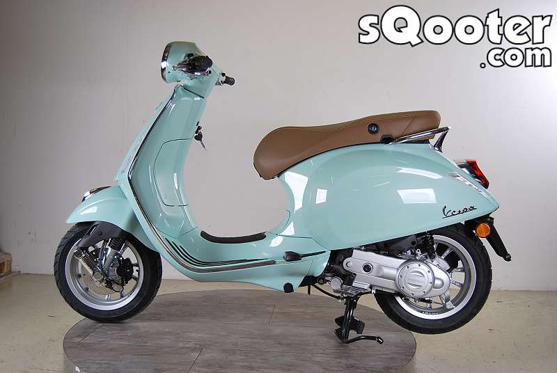 [pv125my24_vr] Vespa Primavera 125 FL ABS FL E5 MY25 Euro5+ JETZT! EASYSTART Bonus! (statt 5.399,-) (Verde relax)