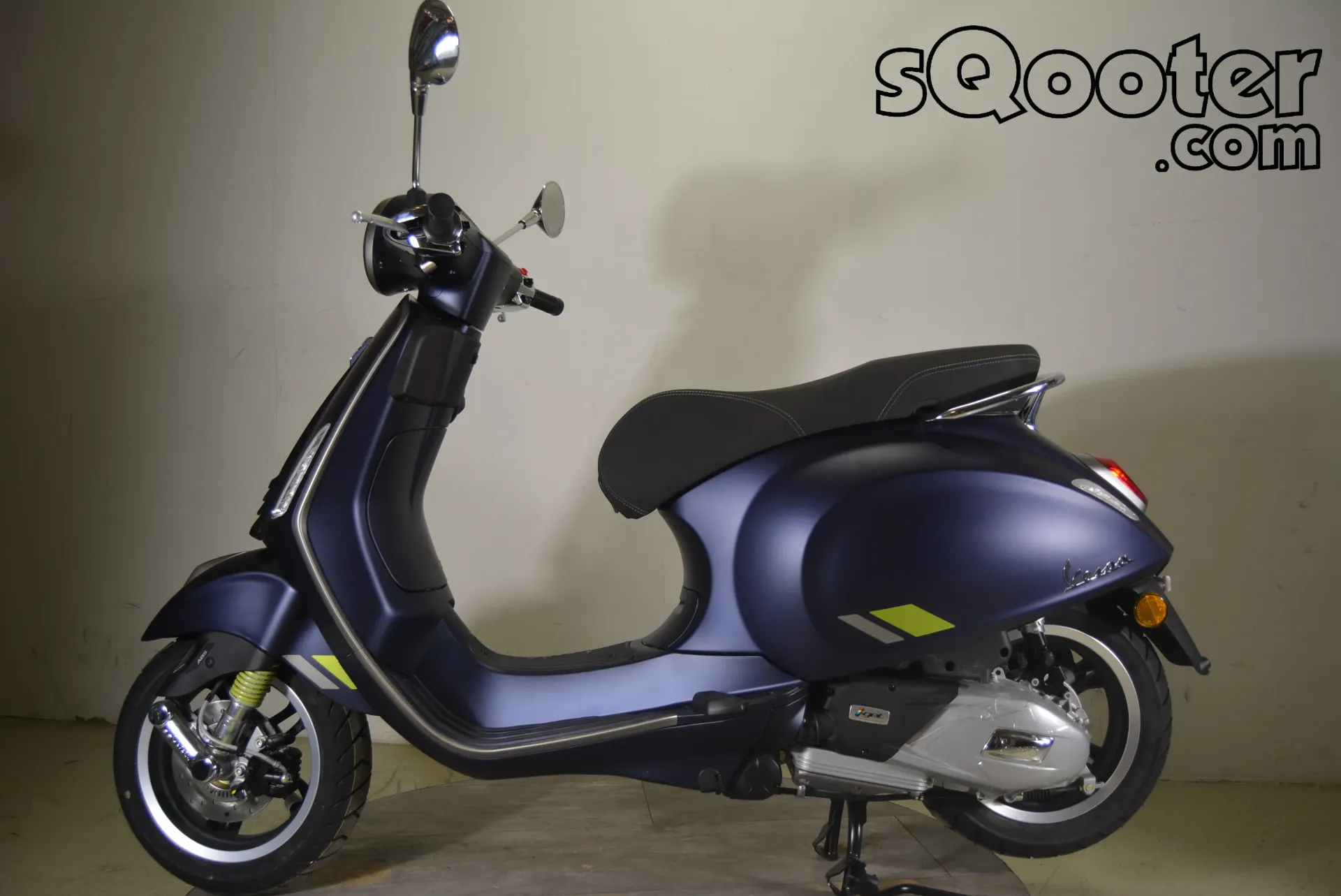 Primavera 125 Tech FL MY24 Euro 5 + JETZT! EASYSTART Bonus (statt 5.899,-)