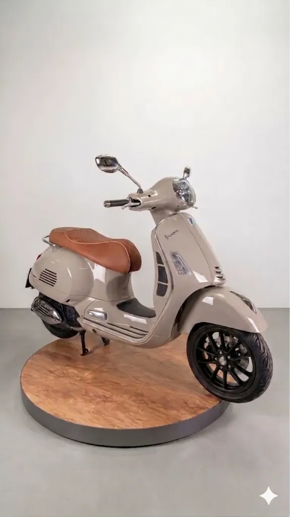 Vespa GTS 125/300 Easystart mit TopCase und 13 Zoll Konfiguration (webES)